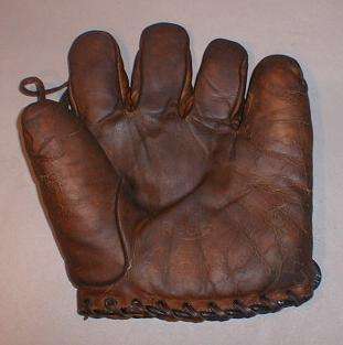 Babe Ruth Reach Front